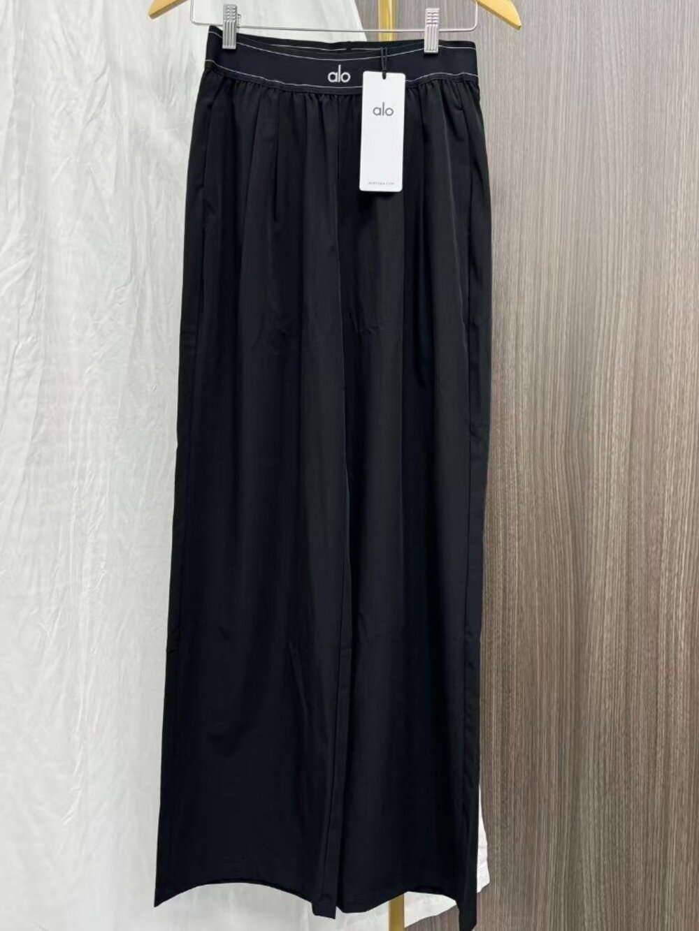 🖤 Brand New Black Alo Yoga Tailored Pants (Regular:30”inseam) 😘 Elevated Basic - Picture 2 of 9